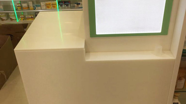 Tienda Arenal instalada por Arcoven Tienda Arenal instalada por Arcoven