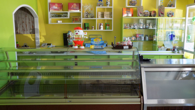 Instalacion-Comercial-Pasteleria-realizada-por-Arcoven Instalacion-Comercial-Pasteleria-realizada-por-Arcoven