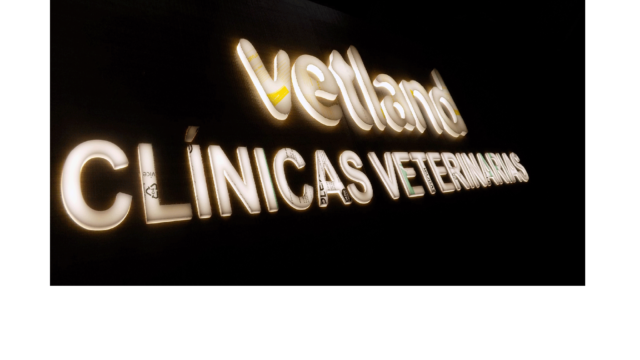 Cartel fabricado por Arcoven